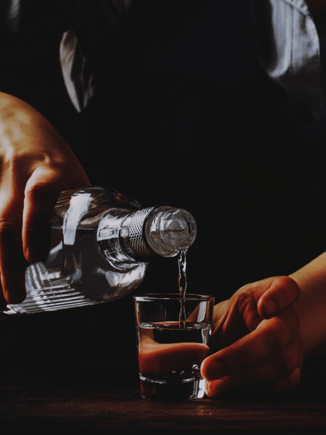 Smoky Mountains Moonshine Tasting in Gatlinburg