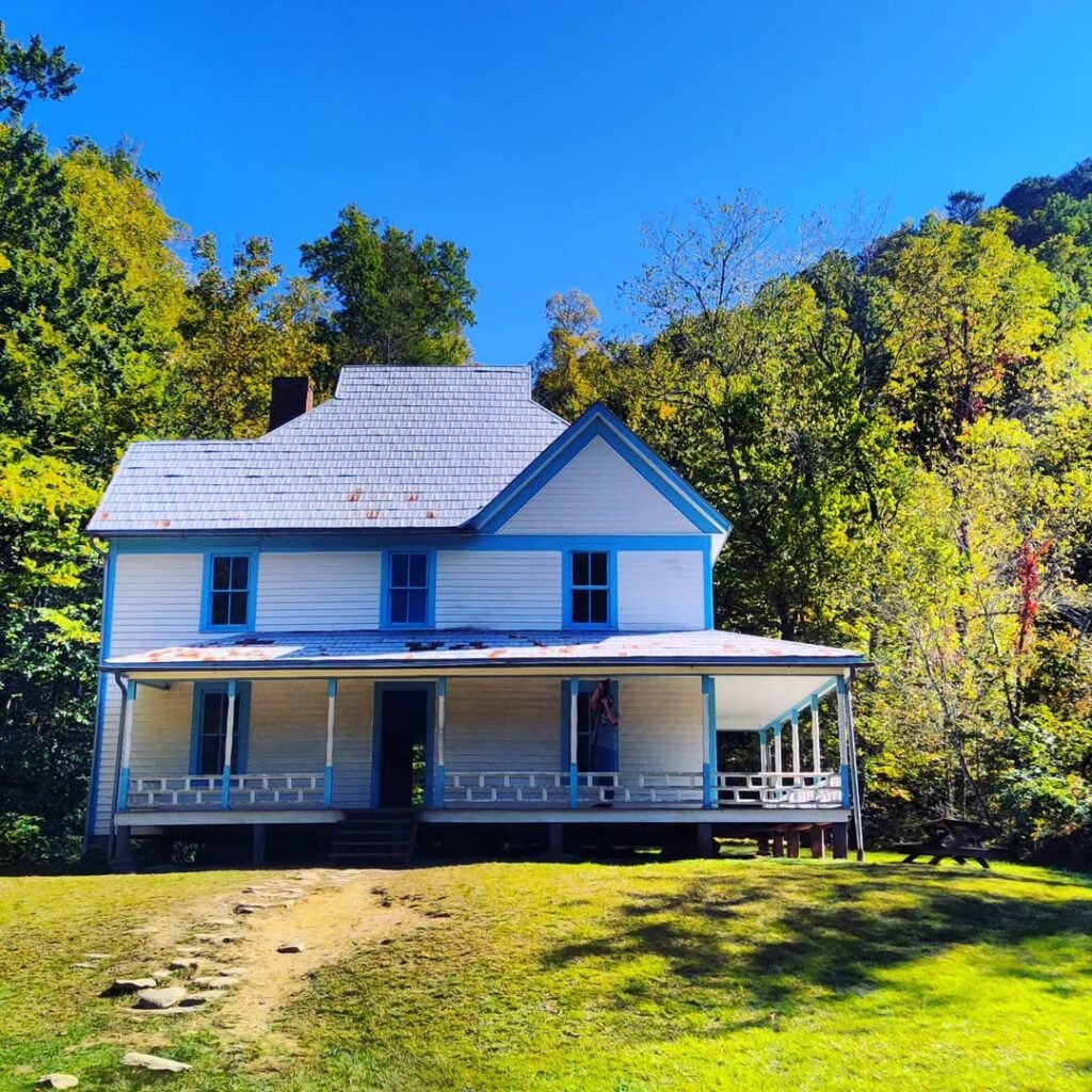 Caldwell home-Cataloochee Valley